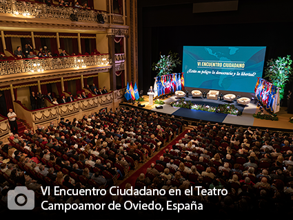 VI Encuentro Ciudadano en el Teatro Campoamor de Oviedo, España