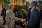 Recibimiento de Dionisio Gutierrez, presidente de Fundación Libertad y Desarrollo, a la primera dama de Venezuela, Mercedes de González