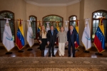 (izq. der.) Ana Goubaud de Gutiérrez, Edmundo González Urrutia, Mercedes de González y Dionisio Gutierrez 