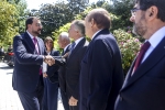 Adrián Barbón, presidente del Principado de Asturias, es recibido por Dionisio Gutierrez y las autoridades del Archivo de Indianos 