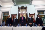 (izq. der.) Antonio Suárez Gutiérrez, Francisco Rodríguez, Adrián Barbón, Dionisio Gutierrez y Santiago González Romero