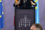 Palabras de Antonio Suárez Gutiérrez, presidente de la fundación Amigos del Archivo de Indianos, da la bienvenida a Dionisio Gutierrez como patrono de honor 